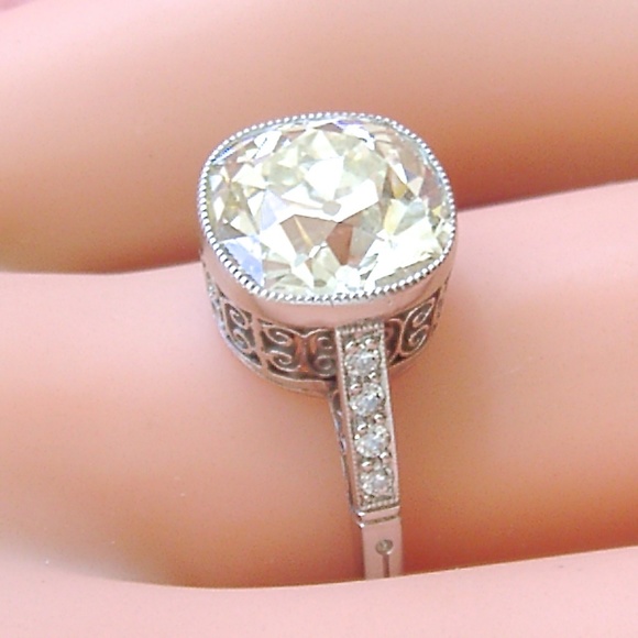 ART DECO 4ct CUSHION DIAMOND ENGAGEMENT RING 1930 - Picture 2 of 8